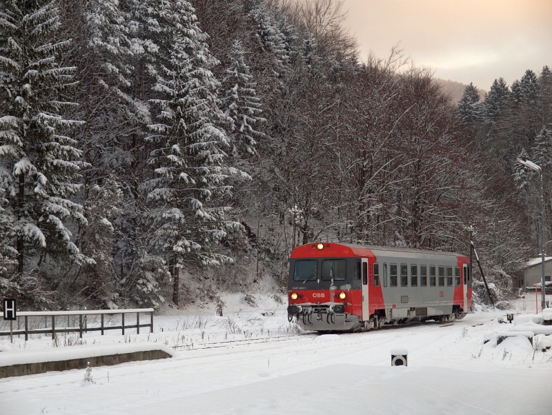 Az BB 5047 009-5 Freiland llomsra rkezik St. Aegyd am Neuwalde felől fot