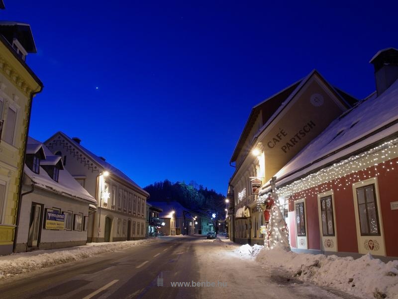 The main street of Hohenberg in advent lights together with the castle and Caf Partsch, de best pub in the Traisen valley photo