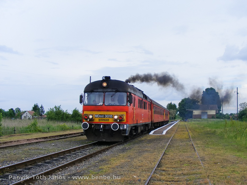 Az MDmot 3015 indul Nagyker fotó