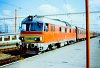 The red-starred MDmot 3030 at Szolnok station