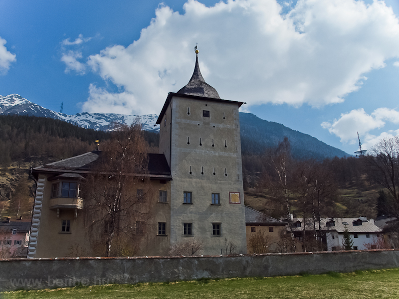 A Schloss Wildenberg kastly Zernezben fot