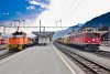 Teherkocsi lekapcsolása egy Scuol-Tarasp - Pontresina vonatról Samedanban