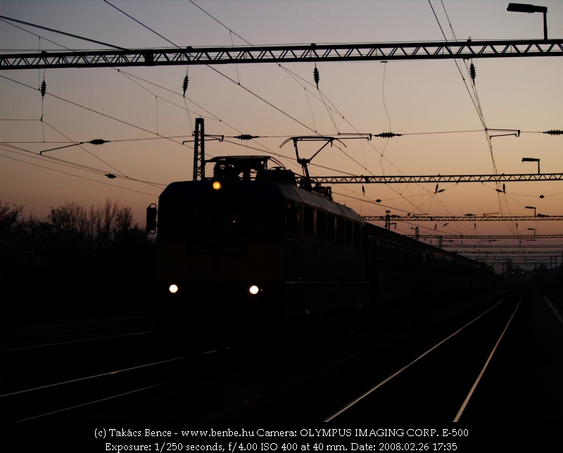 V43 1190 will take me to Colombo Caf for my dinner photo