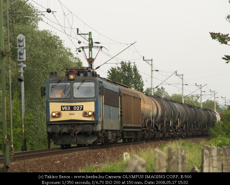 The V63 027 at Devecser photo