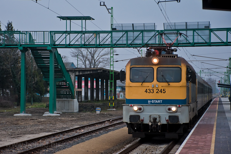 The MV-START 433 245 seen at Balatonfenyves  photo