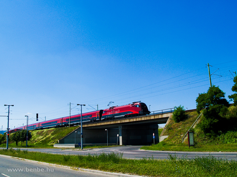Egy railjet-vonat Kelenfld s Ferencvros kztt fot