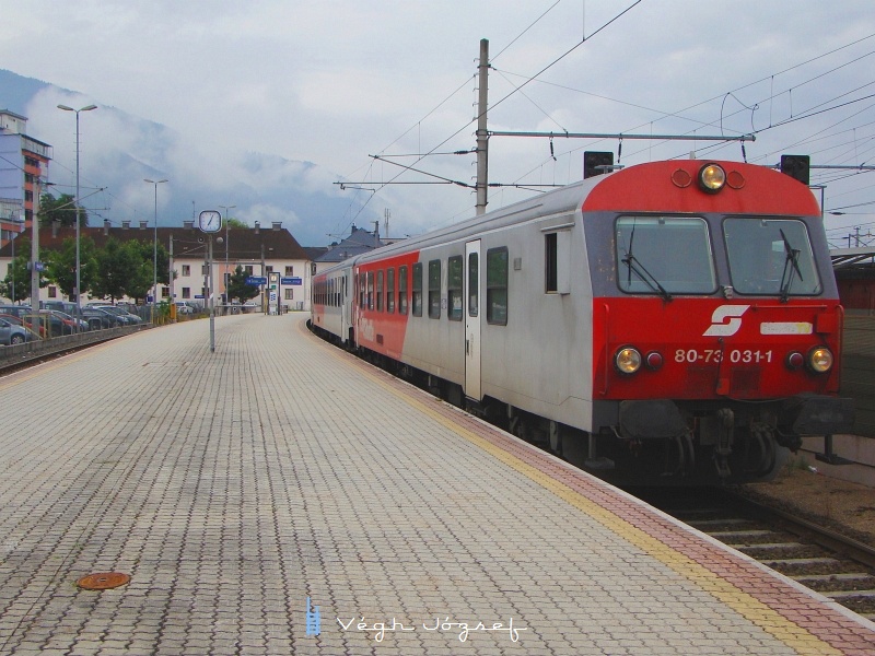 A vonat msik vgn a 8073 031-1-es vezrlőkocsival. fot