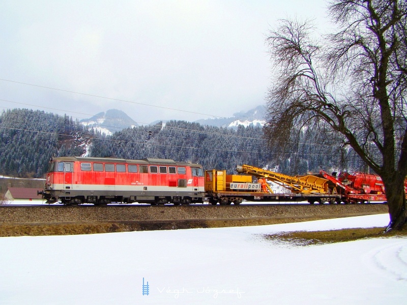 A 2043 058-3-as vontatta mu fotó