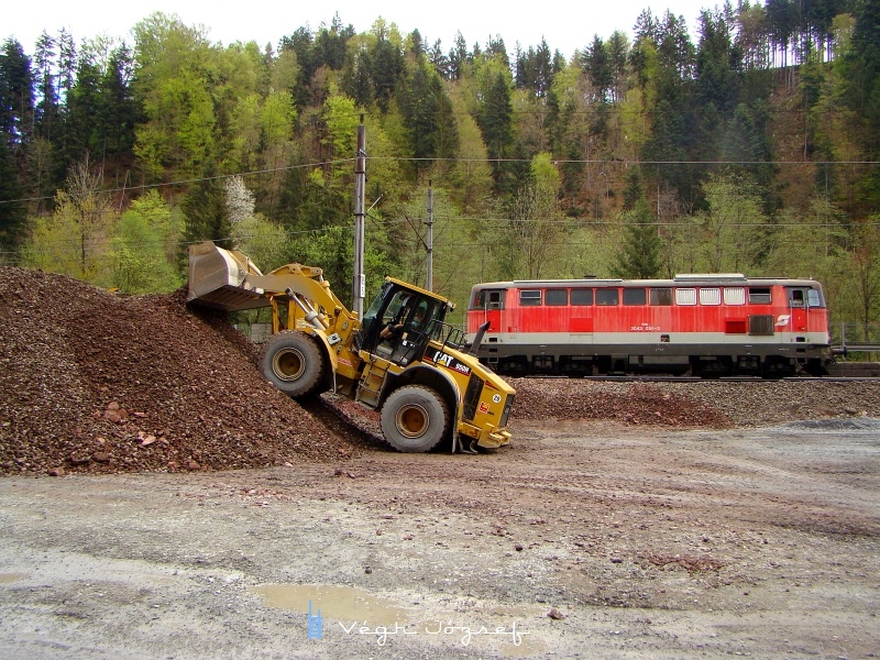 2043 058-3 és a felszedett  fotó