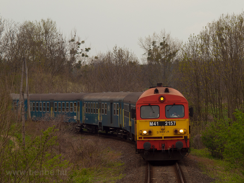 A MV-Trakci M41 2157 Bakonyszentlszl s Vinye kztt fot