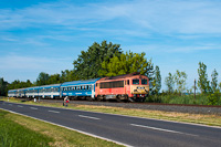 A MÁV-START 418 334 Káptalanfüred és Alsóörs között