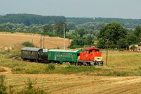 The M47 2032 is pulling the weedkiller train near Hugyag, towards Szcsny