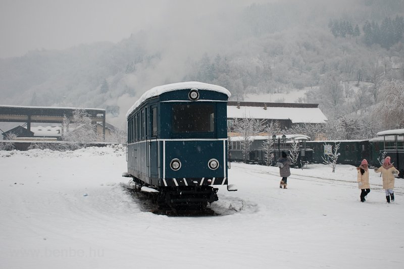 Railcar on exhibit at Viseu photo