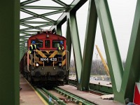 M44 428 az Újpesti vasúti híd terhelési próbáján
