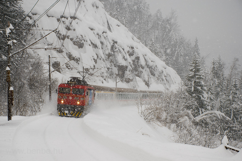 The HŽ 1 141 310 seen between Moravice and Brod Moravice photo