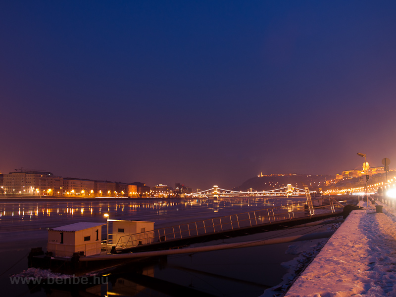 Jégzajlás a Dunán a Parlame fotó