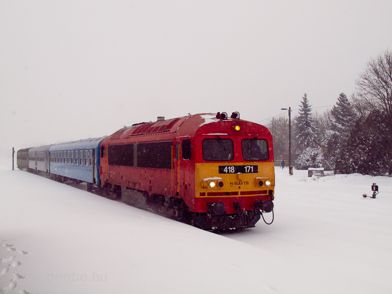 A MÁV-TR 418 171 Szeged-Rókus állomáson fotó