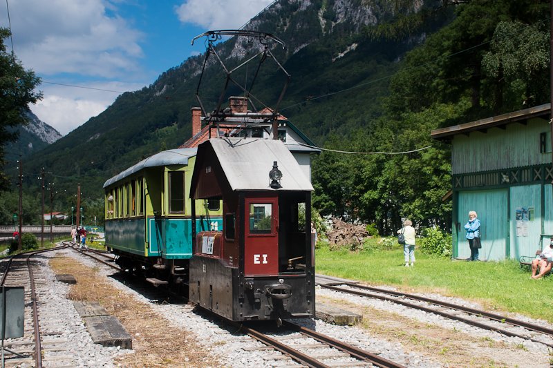 The Hllentalbahn  photo