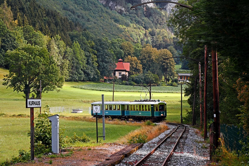 A Hllentalbahn TW1 Kurhausba rkezik fot