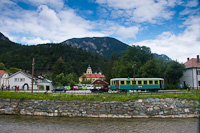A Höllentalbahn <span style="font-family: serif">EI</span> Reichenau állomáson a Schwarza-parton