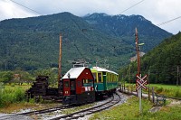 A Höllentalbahn <span style="font-family: serif">EI</span> Hirschwang állomáson