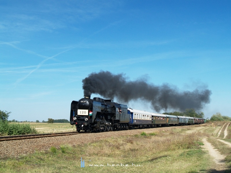 The 424,247 between csai szőlők and Inrcs-Kakucs photo