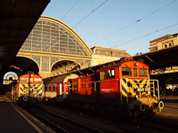 The M44 401 and M44 420 at Budapest-Keleti