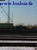 Sok madzag, sok vágány. A háttérben V46 025.