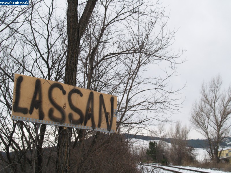 ValószÃnűleg nekem nincs javÃtva a Jelzési utasÃtásom, mindenesetre ezt a képet nem ismertem fel. kép Lassan! fotó