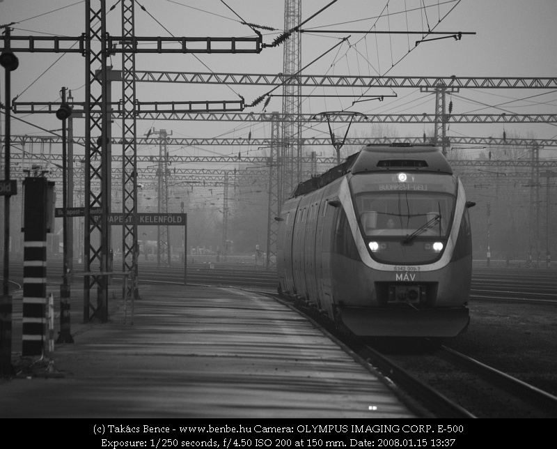 The 5342 009-7 as a semi-fast train from Martonvsr photo