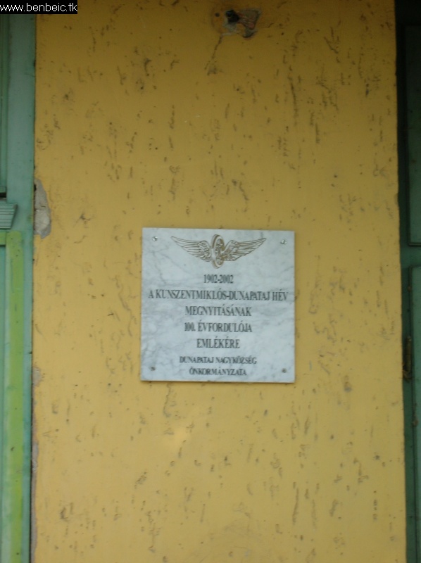 kép Emléktábla Dunapatajon fotó