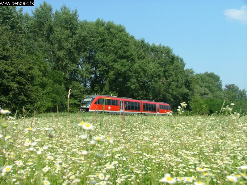 A Desiro at Stt station photo