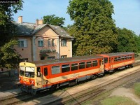 kép