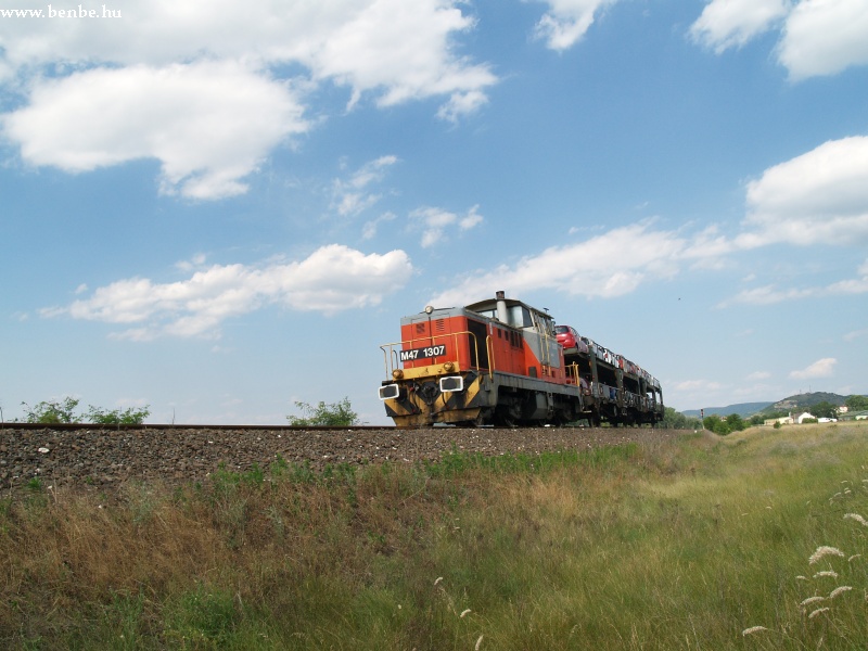 M47 1307 Esztergom-Kertváros után fotó