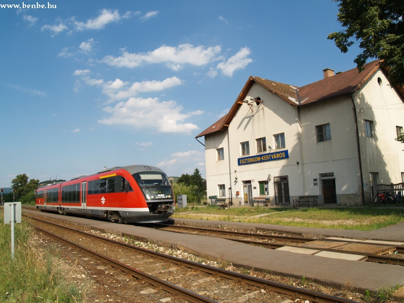 6342 009-5 Esztergom-Kertvrosban fot