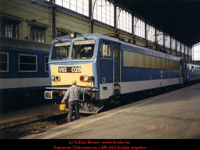 The V63 028 at the Nyugati plyaudvar photo