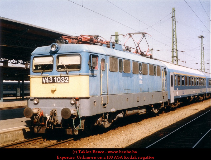 V43 1032 a Keleti pályaudvaron fotó