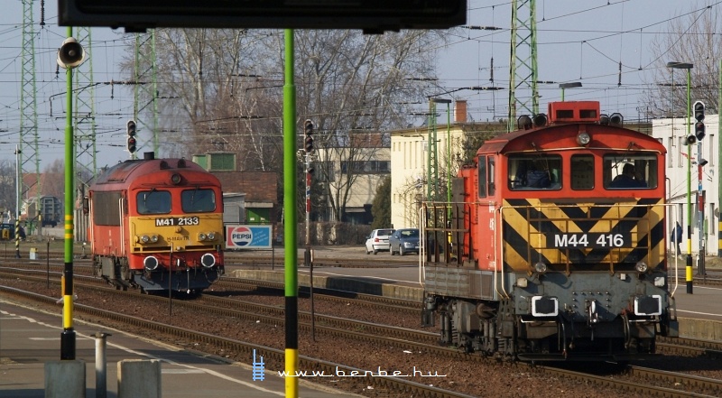 M41 2133 s M44 416 Debrecenben fot