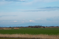 A Mátra Szentmártonkáta közeléből nézve a Budapest-Újszász-Szolnok vasútvonalon