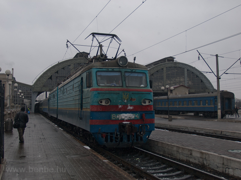 Az UZ VL10 1474 Lemberg llomson (Lviv, Ukrajna) fot