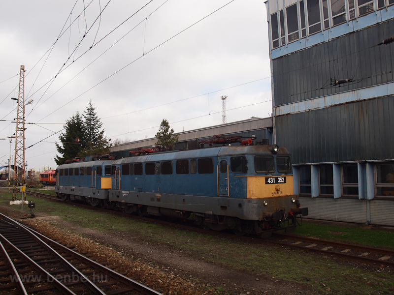 The MV 431 352 seen at Zh photo