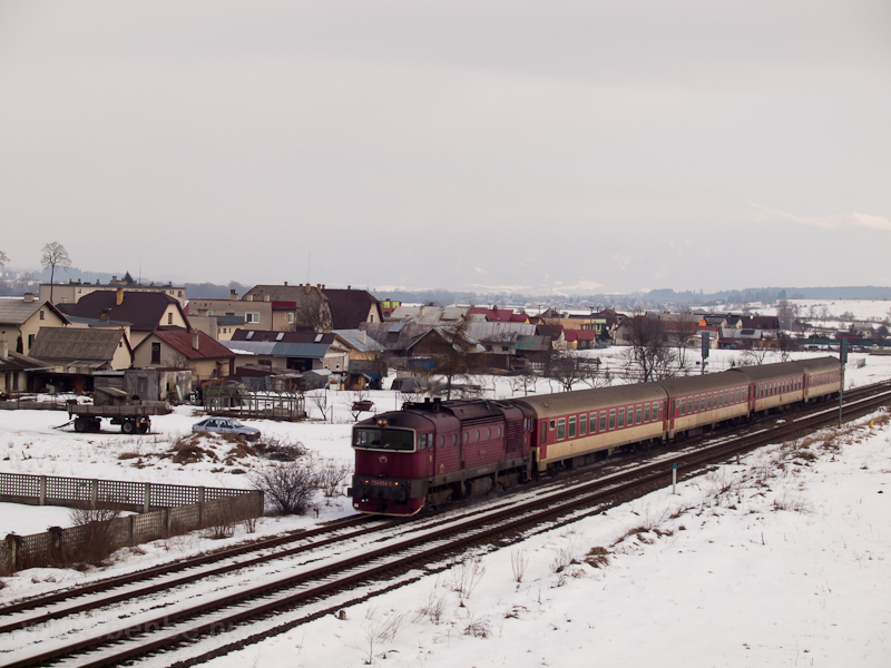 On our second day we switched to diesel lines: the 754 054-5 Okularnyk is seen between Kostyn (Kost'any nad Turcom, Slovakia) and Nagyrk-Pribc (Pribovce, Szlovkia) photo