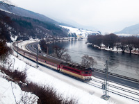 A 362 dual-system electric locomotive with fast train R 604 Dargov between Kralovn and Sut