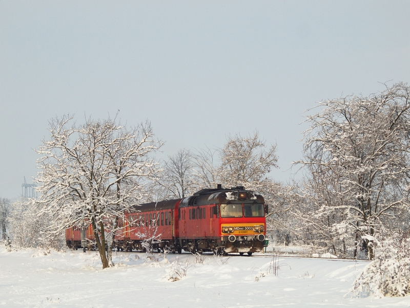The MDmot 3003 between Berekfrdő and Karcag-Ipartelep photo
