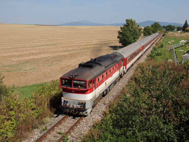 The ŽSSK 750 182-8 see picture