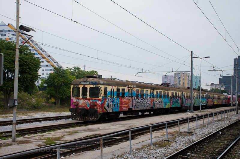 The SŽ 316 225 seen at photo