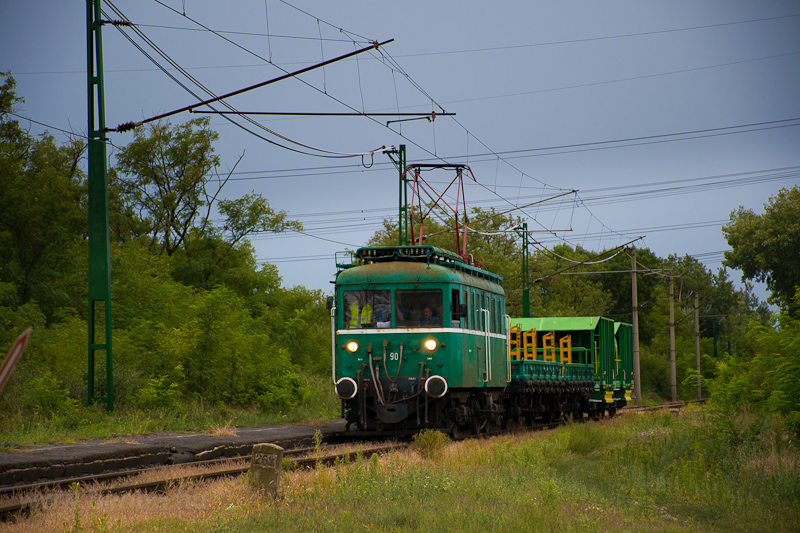 A MV-HV LVII 90 Szigetmajor megllhelyen fot