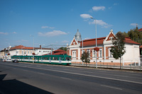 The MV-HV MX 889 seen at Soroksr, Hősk tere