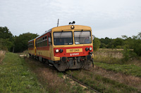 The MV-START 117 243 seen between Borsosberny and Disjenő