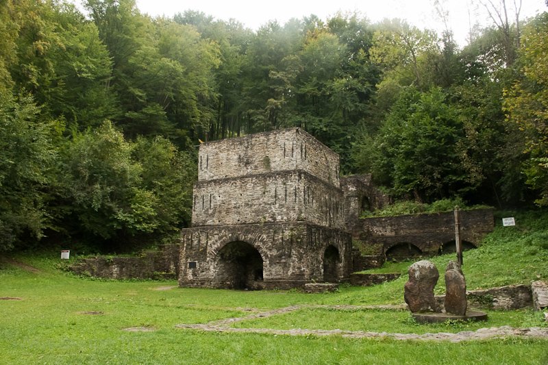 Az jmassai Fazola-kohnl lvő bnyszati gyűjtemny killtott trgyai fot